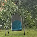 شقة Rez-de-jardin Classe 2 Etoiles Avec Parking, Calme Assure