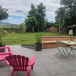 Rez-de-jardin Classe 2 Etoiles Avec Parking, Calme Assure * Lempdes