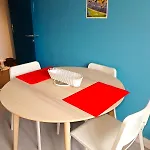 Rez-de-jardin Classe 2 Etoiles Avec Parking, Calme Assure