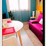 Rez-de-jardin Classe 2 Etoiles Avec Parking, Calme Assure