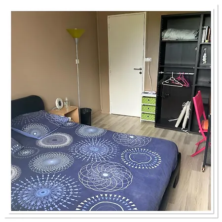 Rez-de-jardin Classe 2 Etoiles Avec Parking, Calme Assure