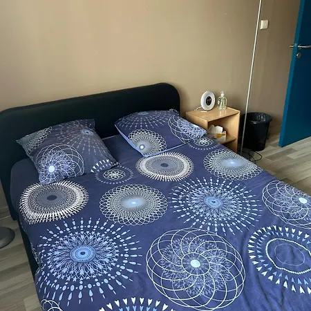 Rez-de-jardin Classe 2 Etoiles Avec Parking, Calme Assure Lempdes