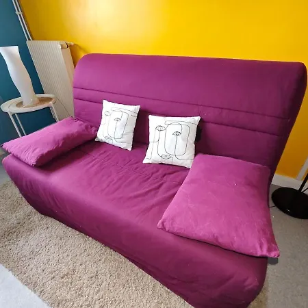 Rez-de-jardin Classe 2 Etoiles Avec Parking, Calme Assure Apartment *