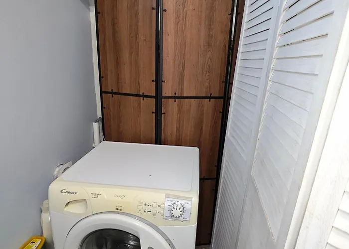 Rez-de-jardin Classe 2 Etoiles Avec Parking, Calme Assure Apartment Lempdes